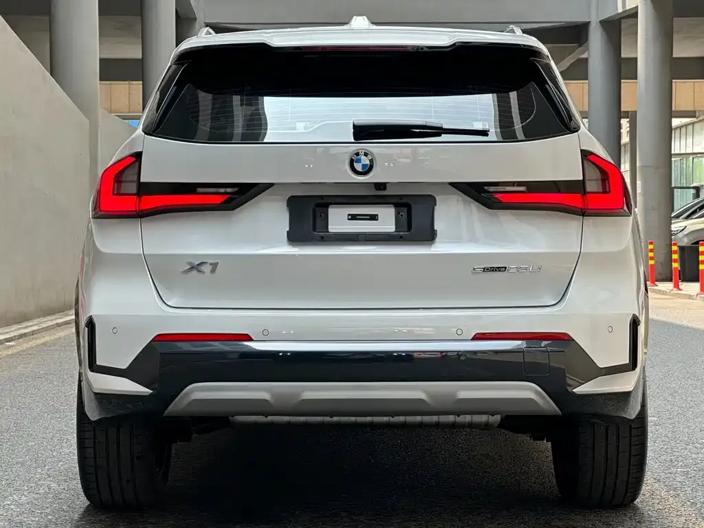 BMW X1 — фото 2