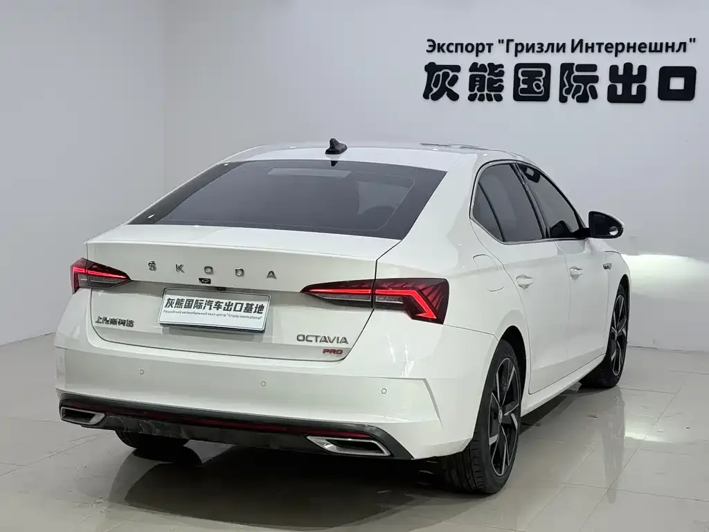 Skoda Octavia — фото 4