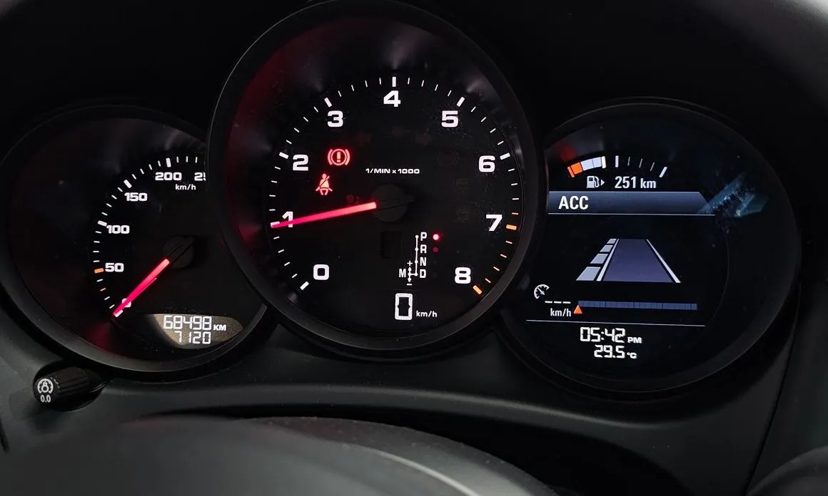 Porsche Macan 2021 из KR, фото 7