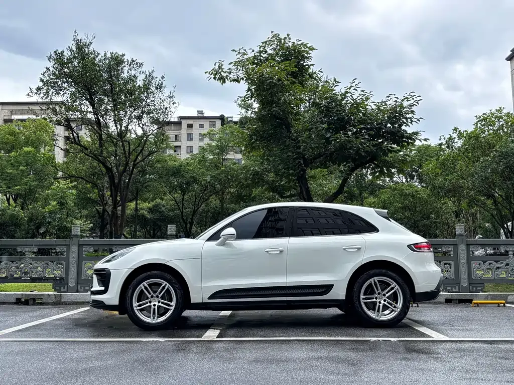 Porsche Macan — фото 8