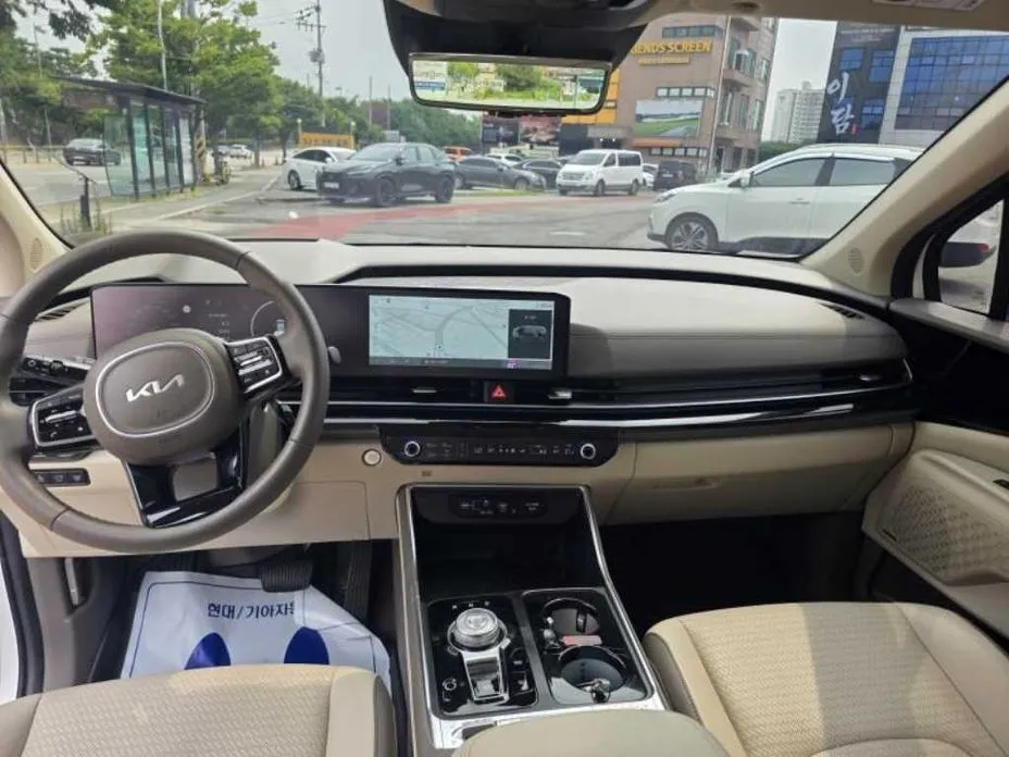 Kia Carnival — фото 10