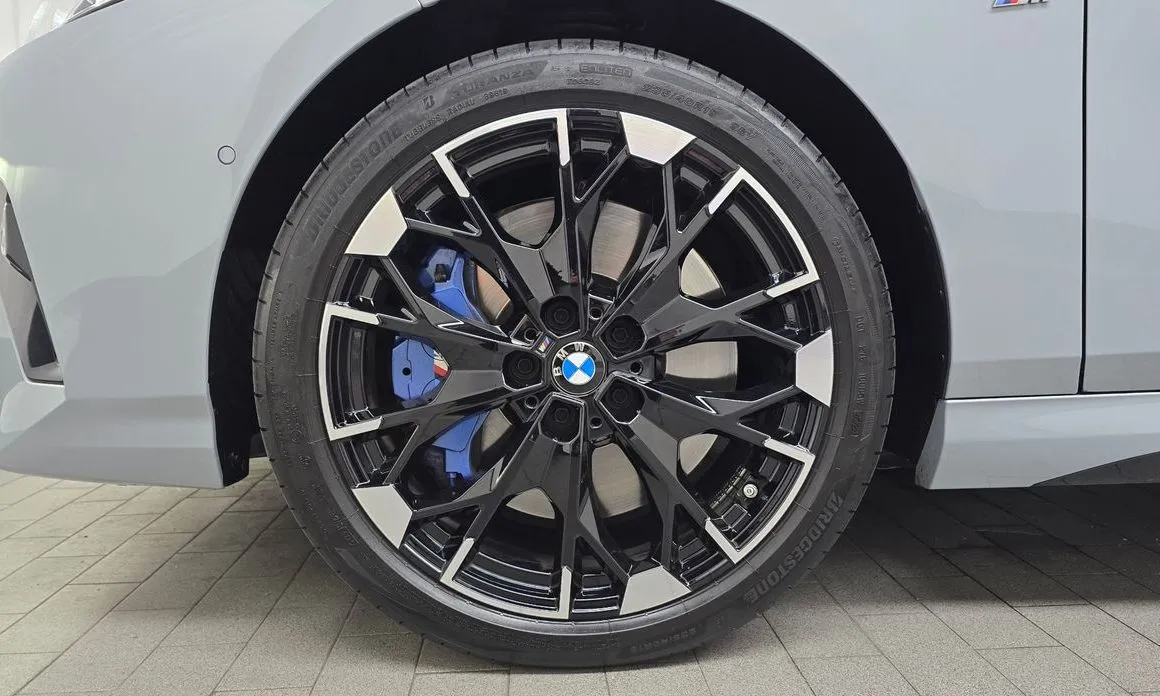 BMW 2-Series 2025 из KR, фото 8
