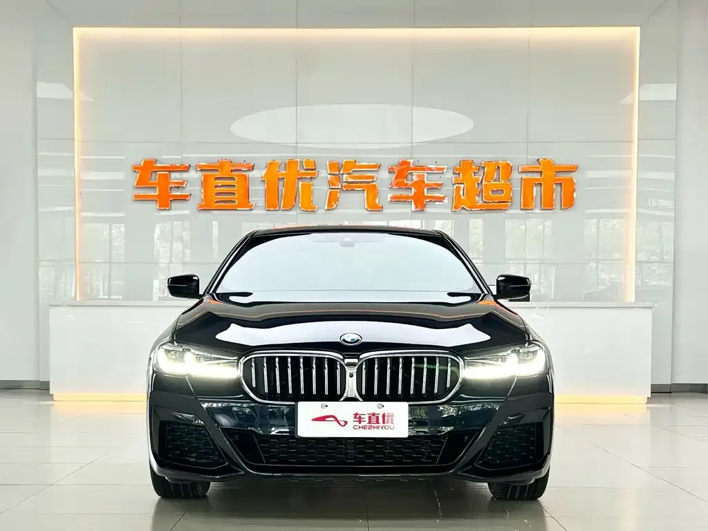 BMW 5 Series — фото 5