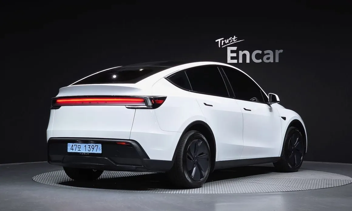 Tesla Model Y — фото 3