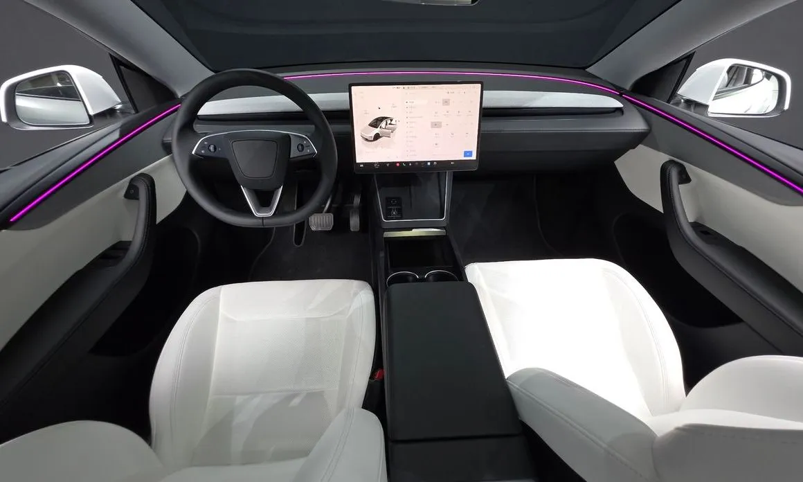 Tesla Model Y — фото 7