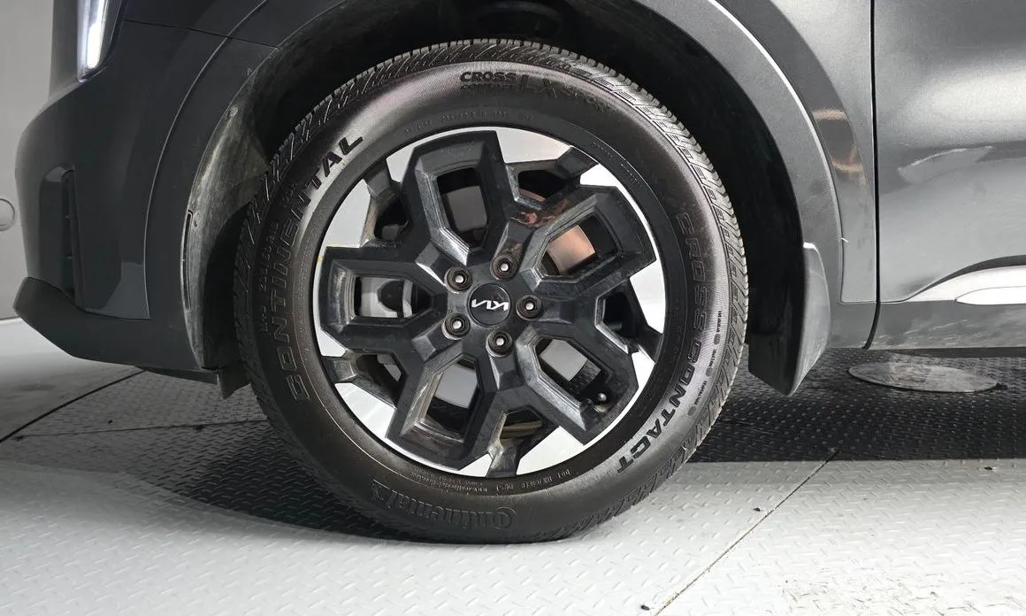 Kia Sorento — фото 6