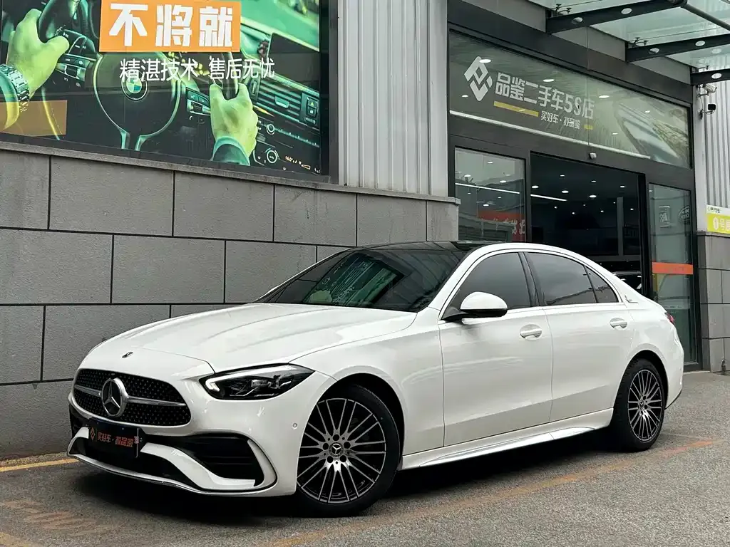 Mercedes-Benz C-Class — фото 1