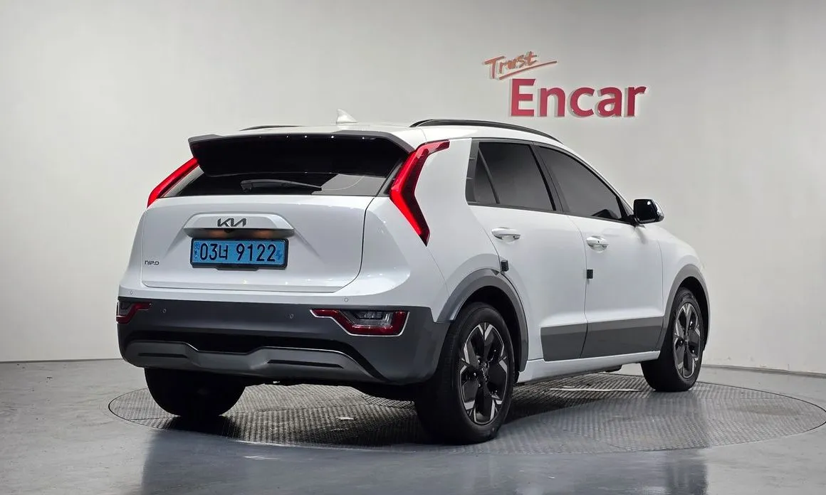 Kia Niro — фото 10