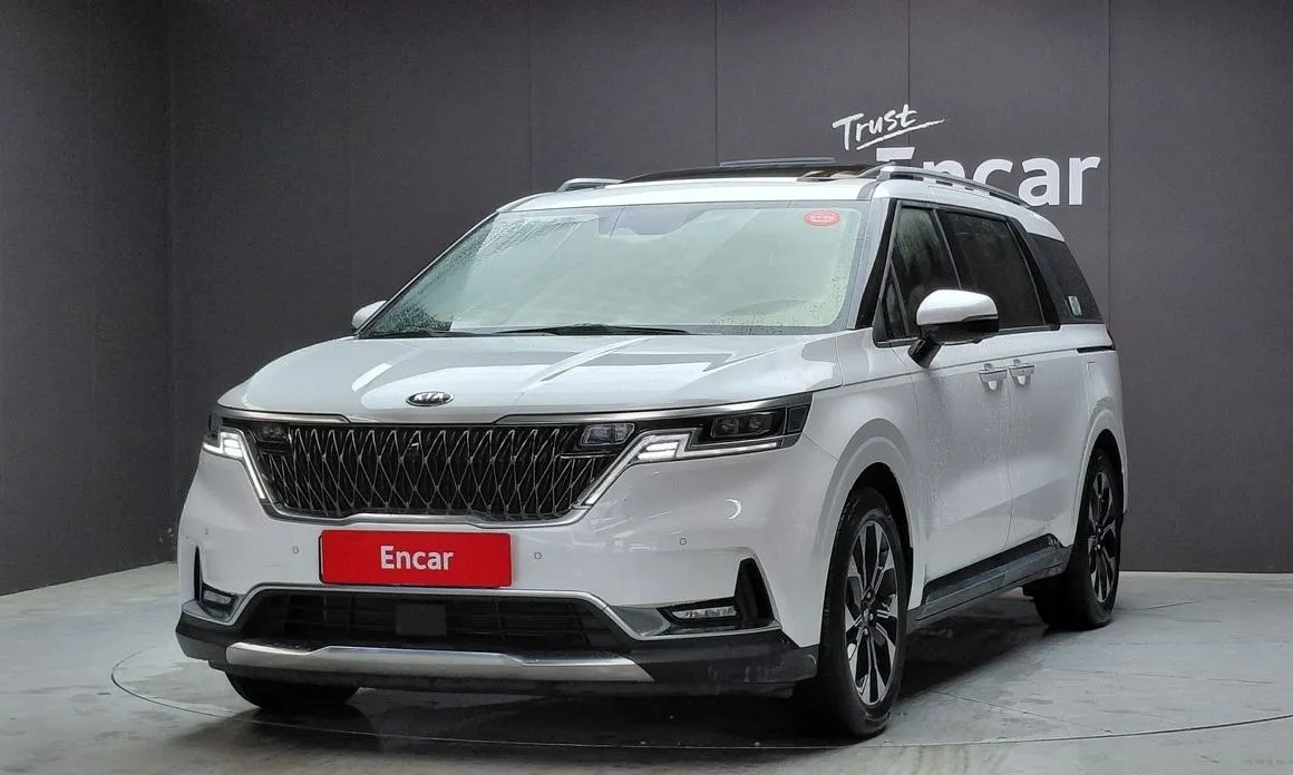 Kia Carnival — фото 1