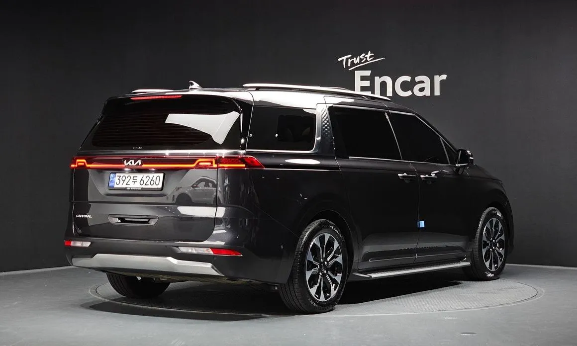Kia Carnival — фото 5