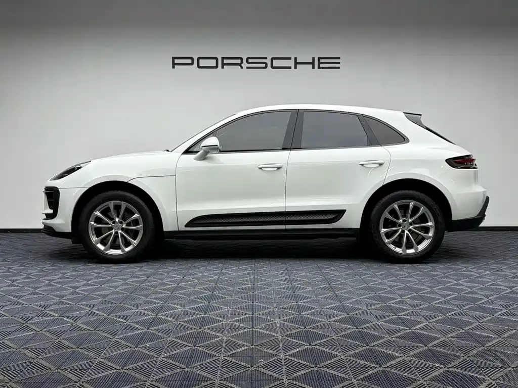 Porsche Macan — фото 6