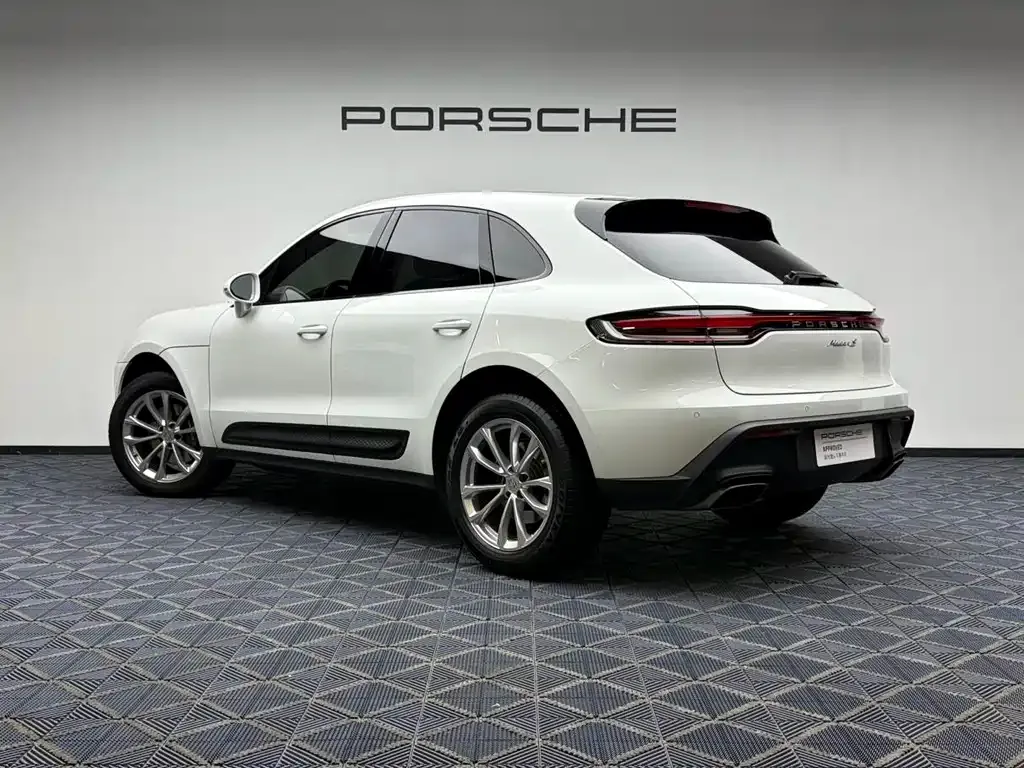 Porsche Macan — фото 7
