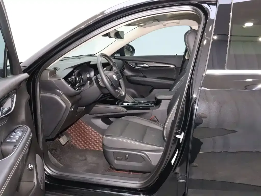 Buick Envision Plus — фото 7