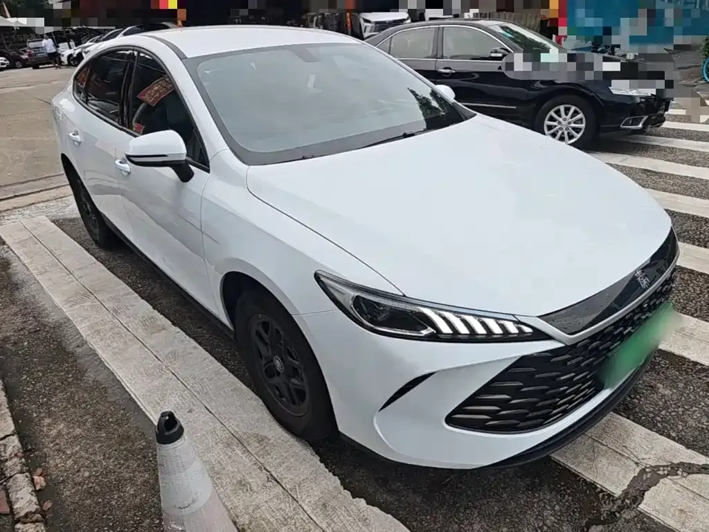BYD Qin PLUS — фото 10