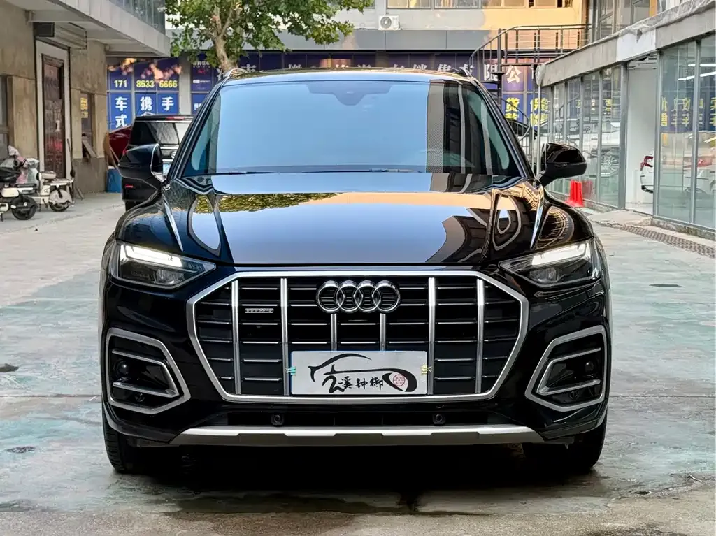 Audi Q5L — фото 4