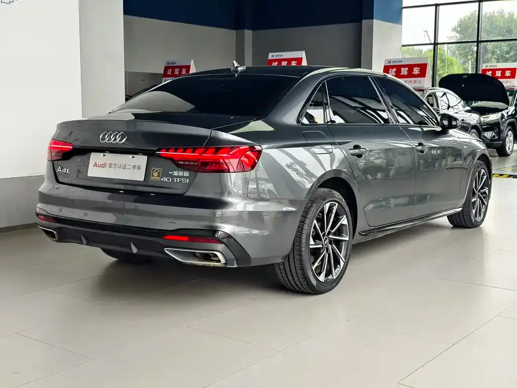 Audi A4L — фото 6