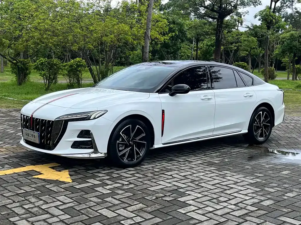 Hongqi H6
