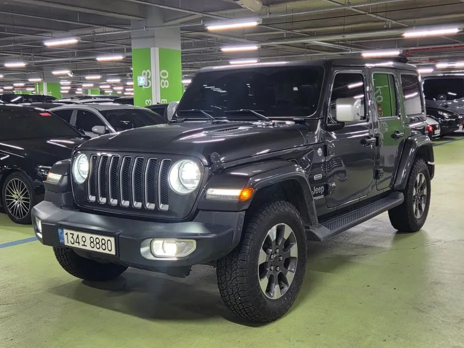Jeep Wrangler — фото 10