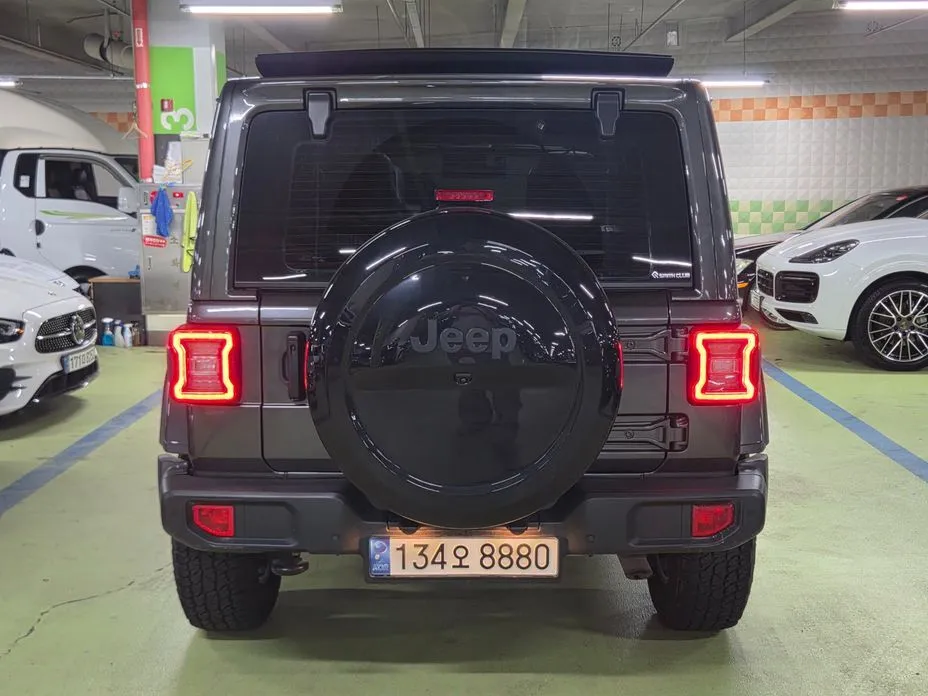 Jeep Wrangler — фото 4