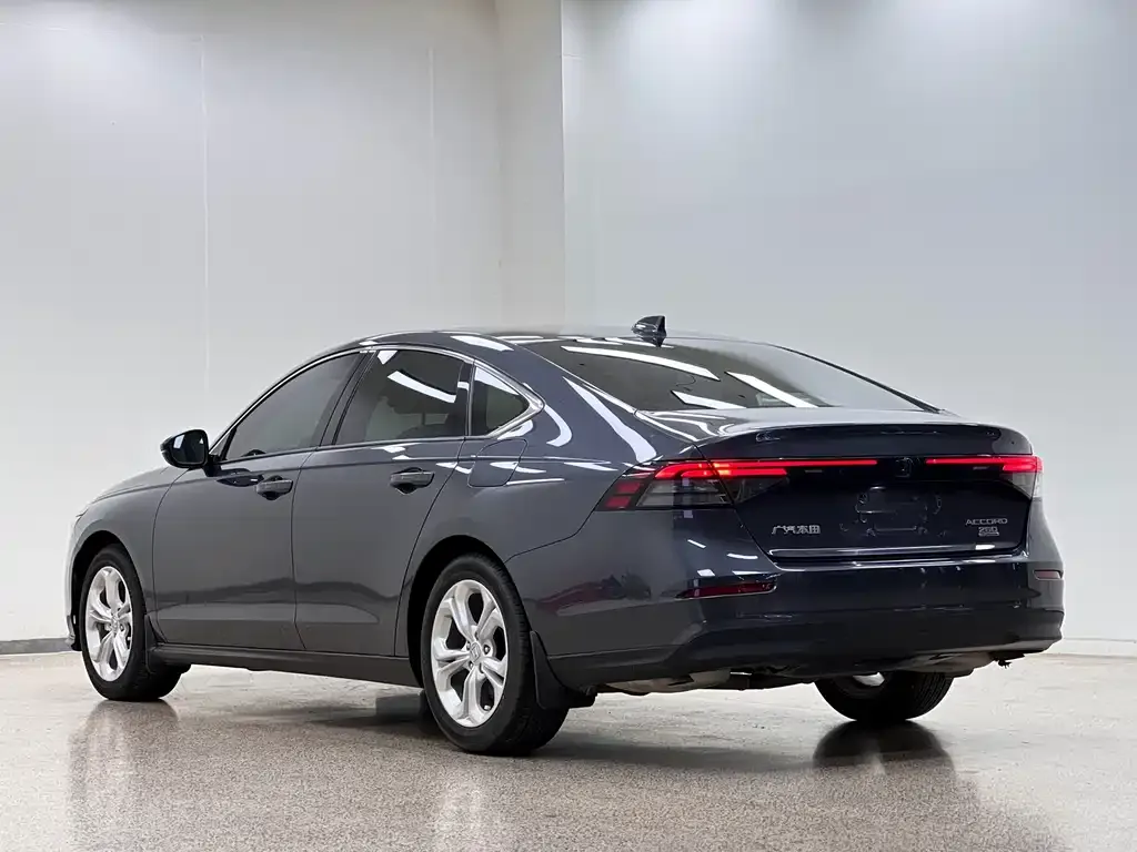 Honda Accord — фото 2