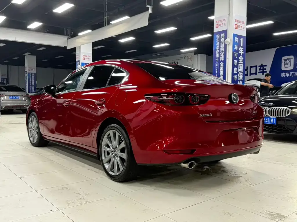 Mazda 3 Axela — фото 10