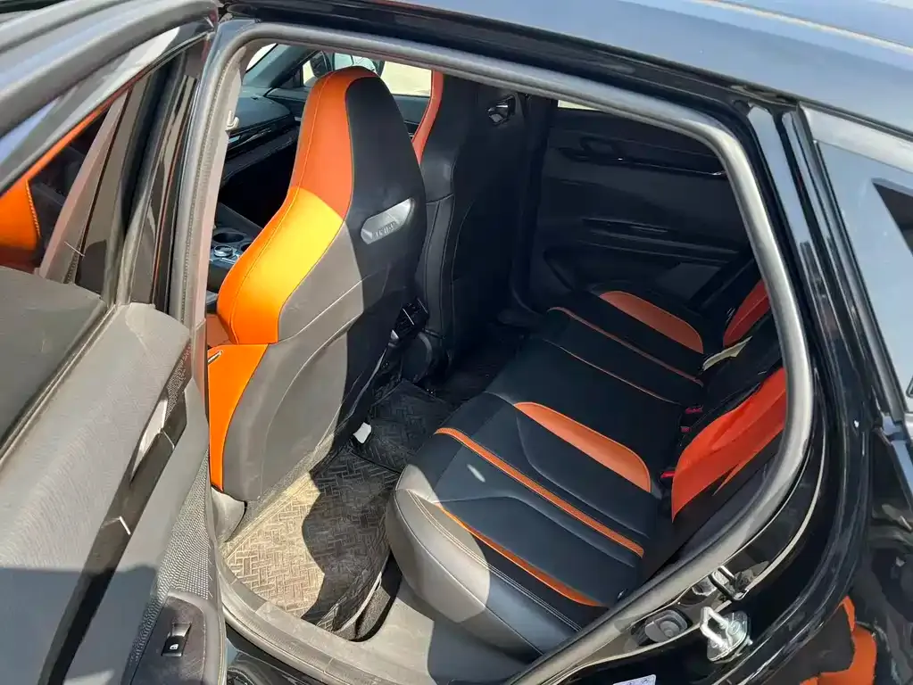 Changan UNI-V 2024 из CN, фото 4