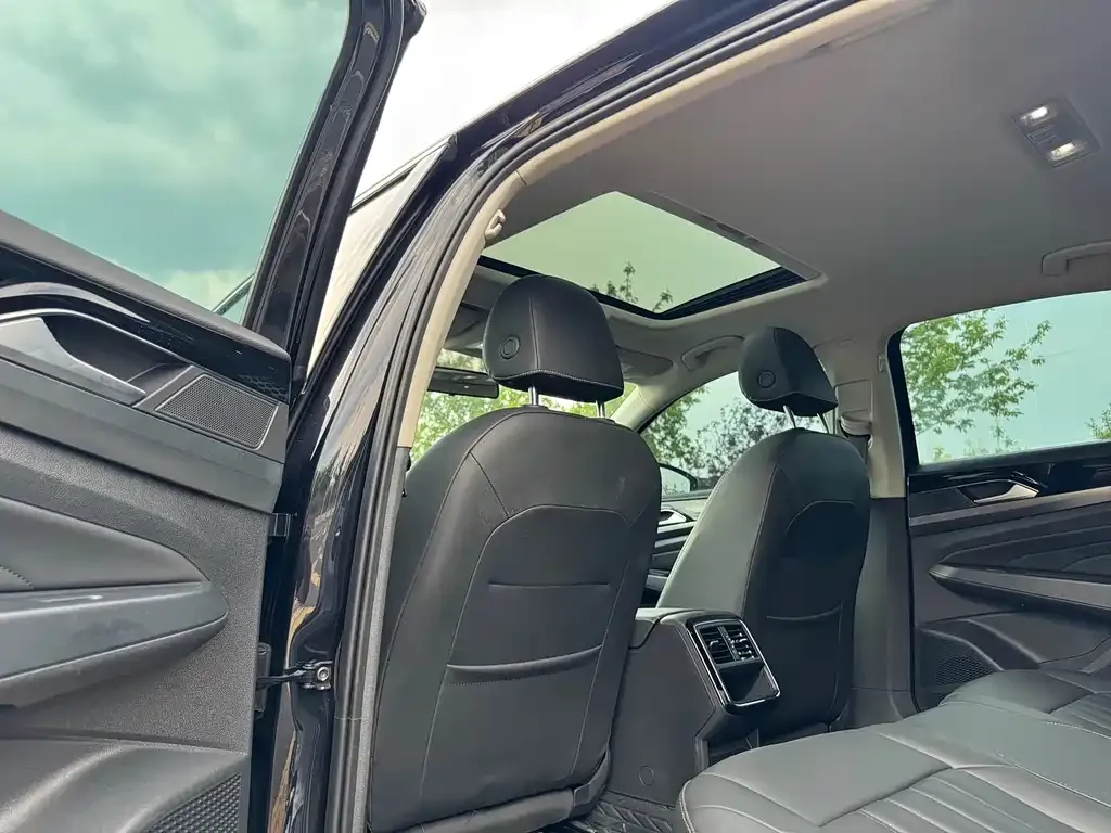 Volkswagen Passat — фото 4