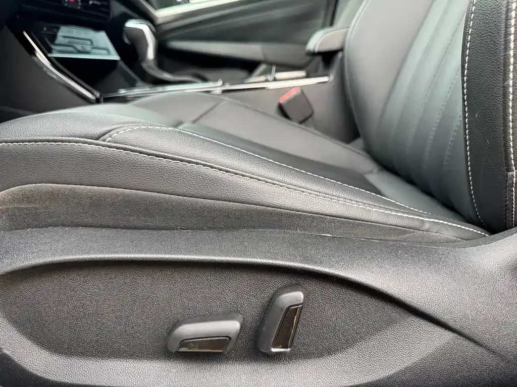 Volkswagen Passat — фото 8