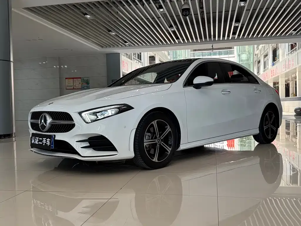 Mercedes-Benz A-Class — фото 1