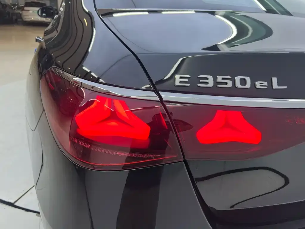 Mercedes-Benz E-Class New Energy — фото 3