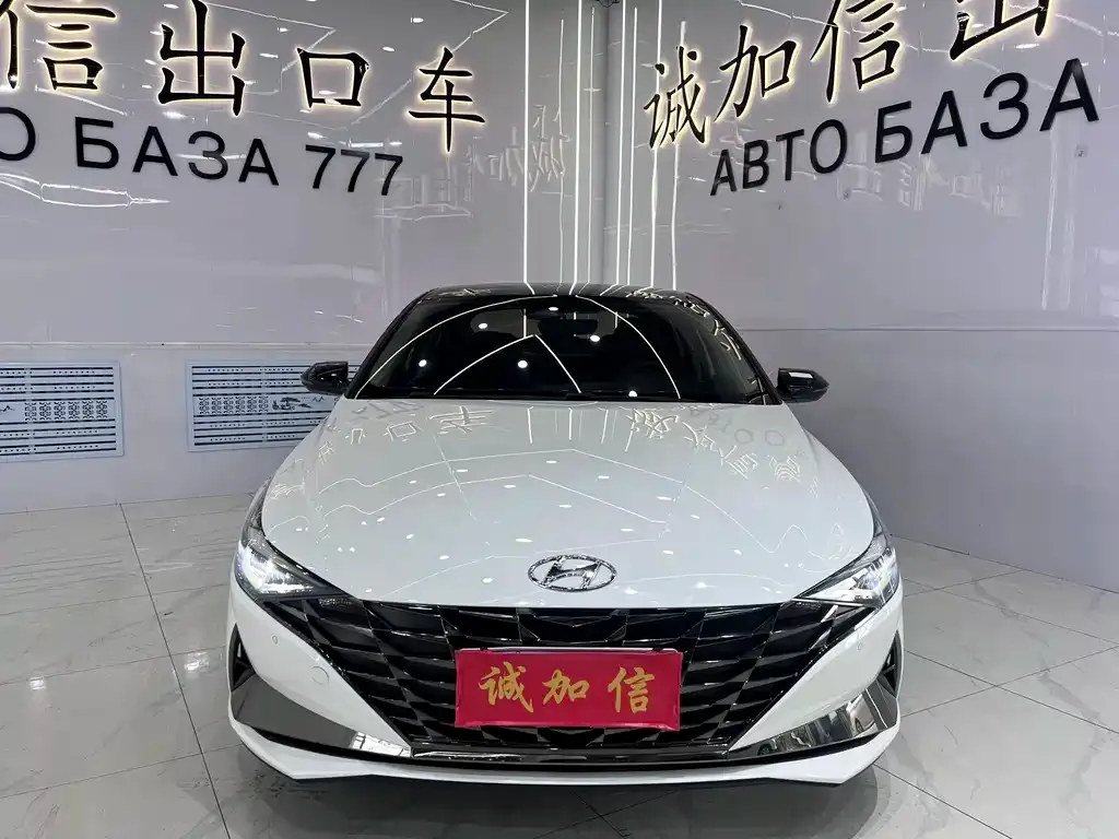 Hyundai Elantra — фото 9