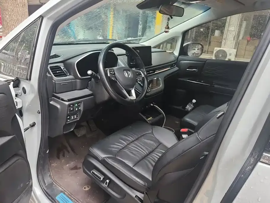 Honda Elysion 2024 из CN, фото 9