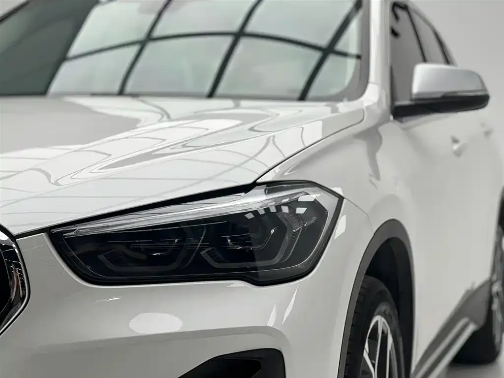 BMW X1 — фото 10