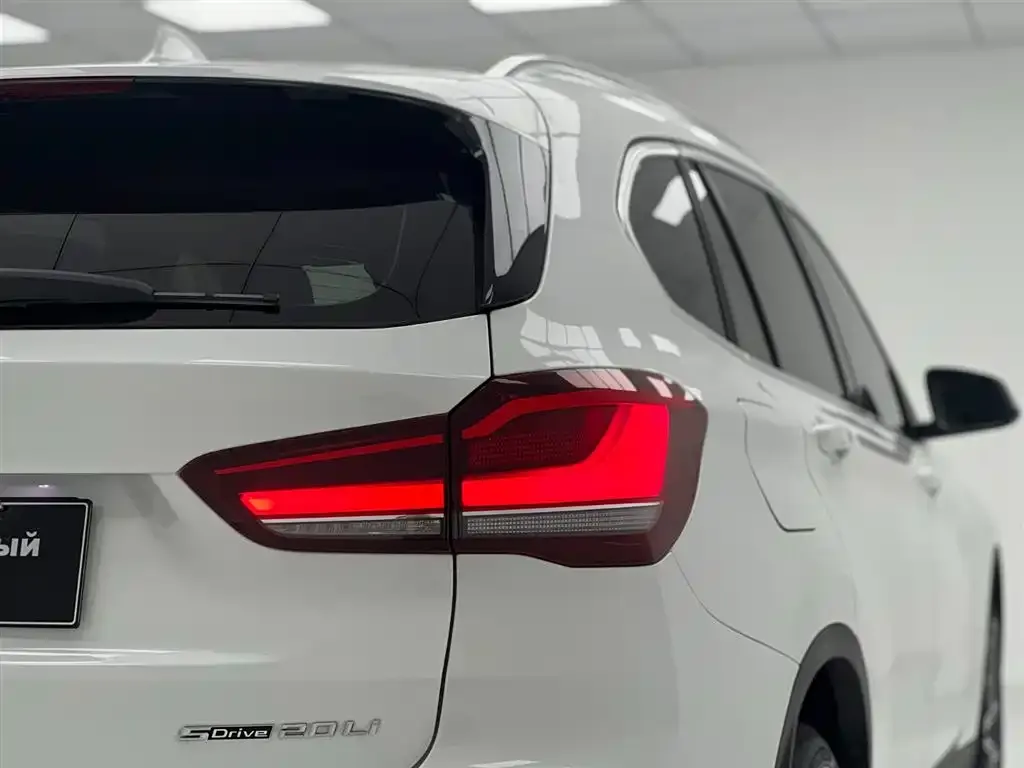 BMW X1 — фото 4