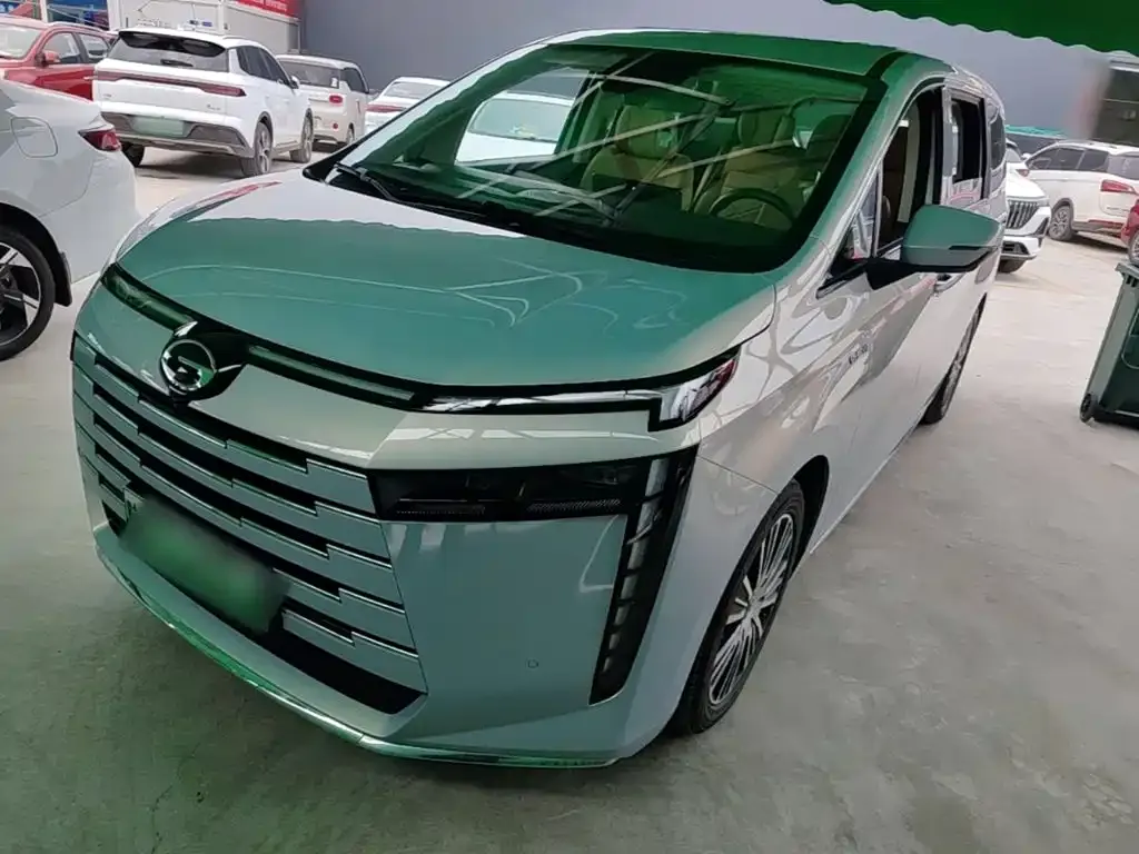GAC Motor 传祺E8 PHEV — фото 7