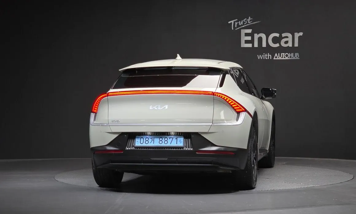 Kia EV6 — фото 6