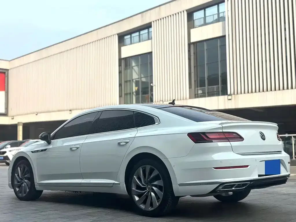 Volkswagen CC — фото 9