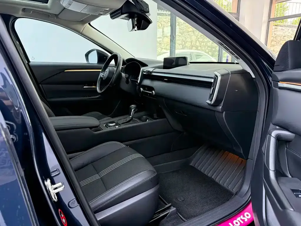 Mazda CX-50 2024 из CN, фото 8