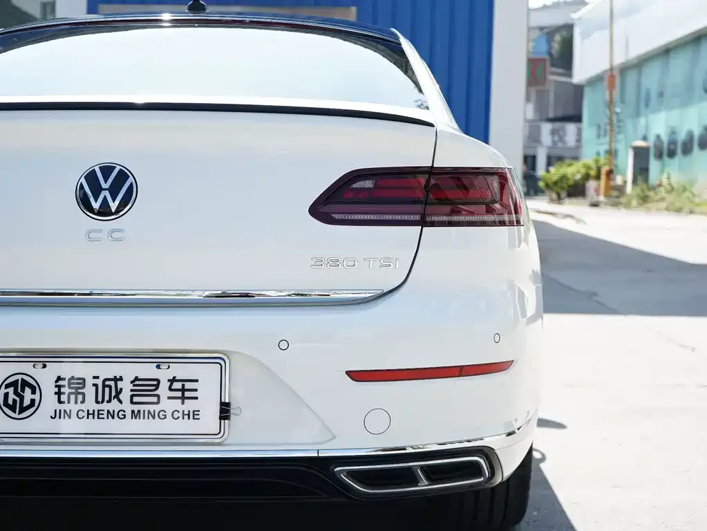Volkswagen CC — фото 3