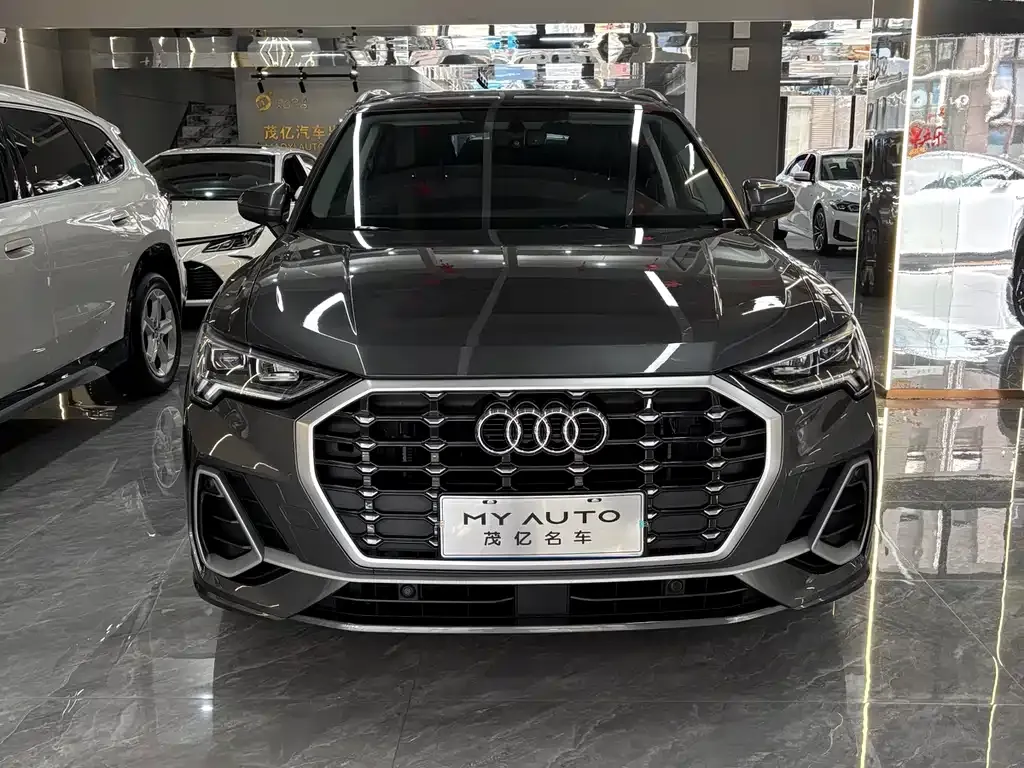 Audi Q3 — фото 9