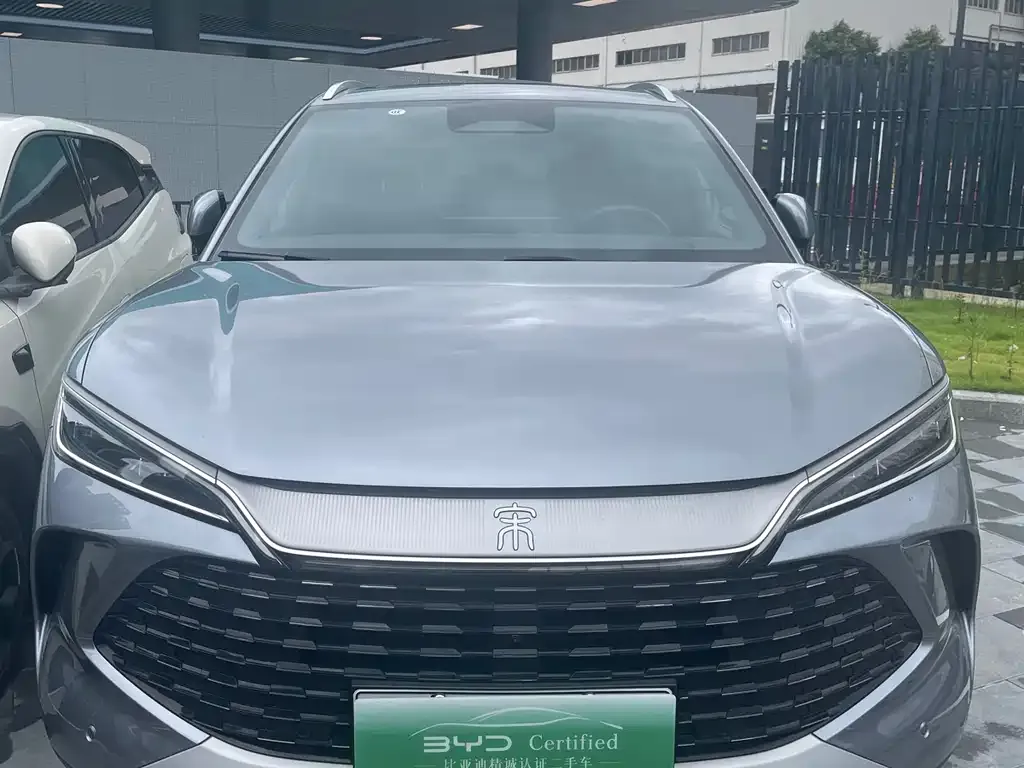 BYD L DM-i — фото 1