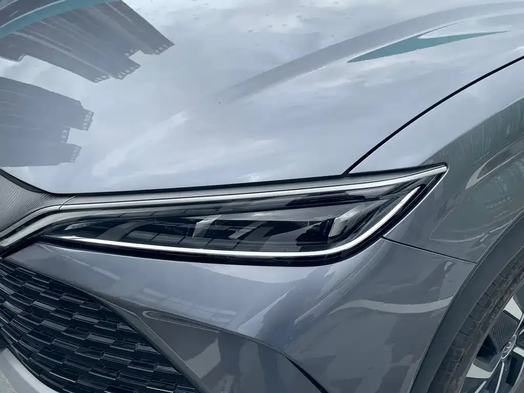 BYD L DM-i — фото 10