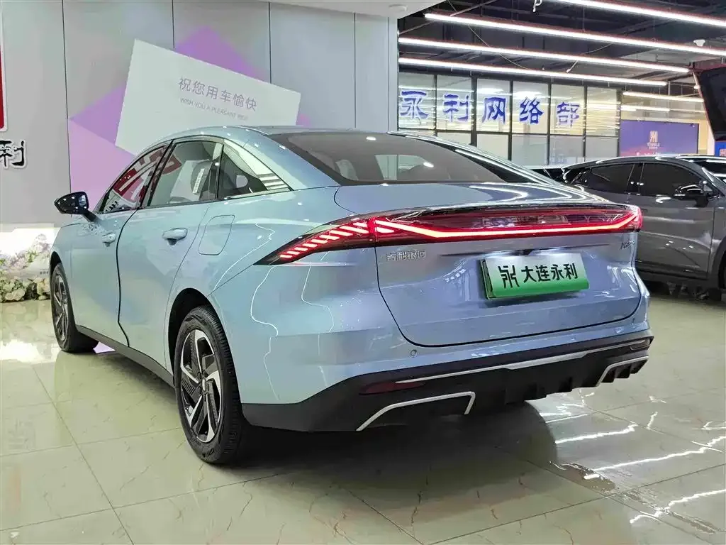 Geely Galaxy L6 — фото 8
