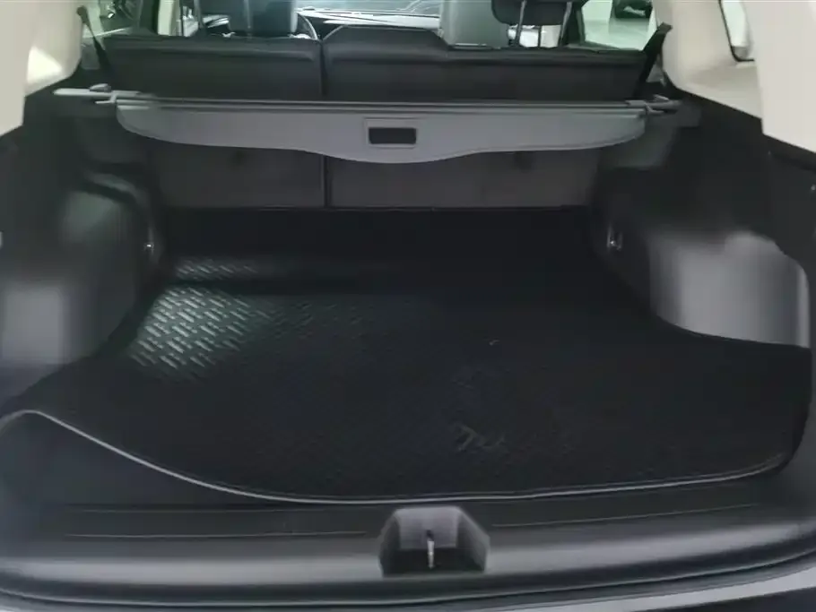 Buick Envision Plus — фото 2