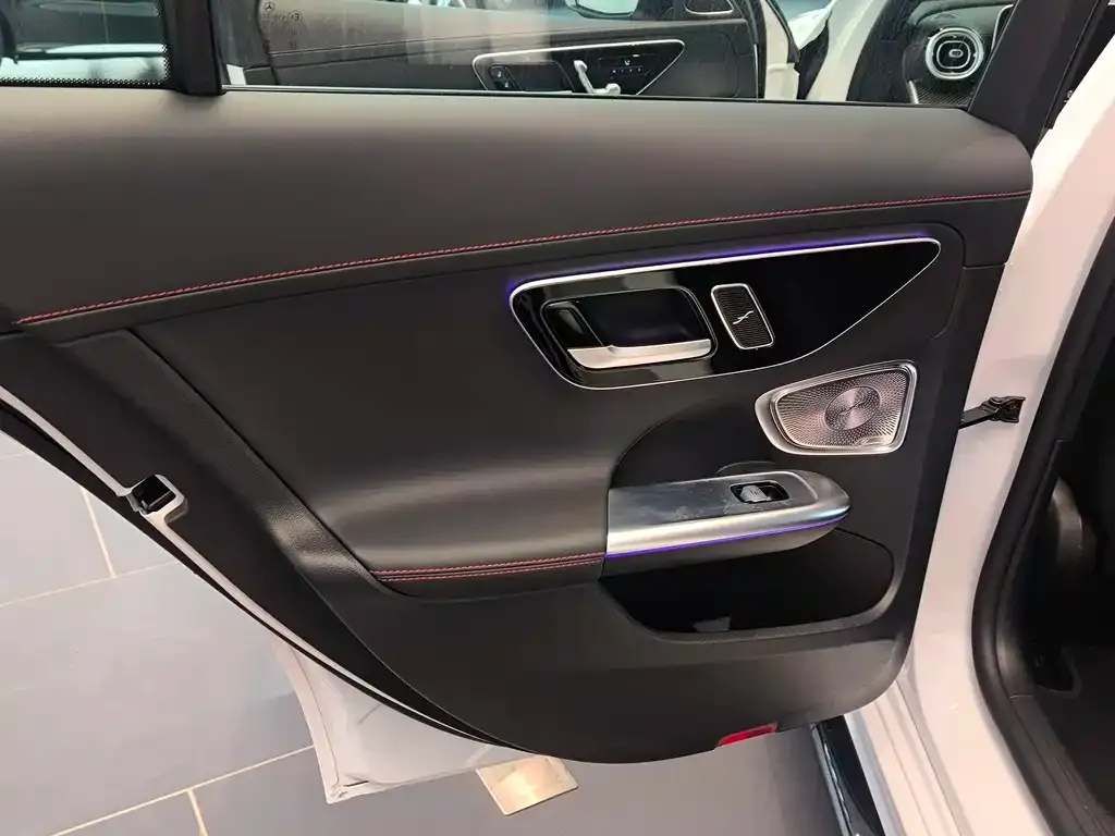 Mercedes-Benz C-Class AMG — фото 10