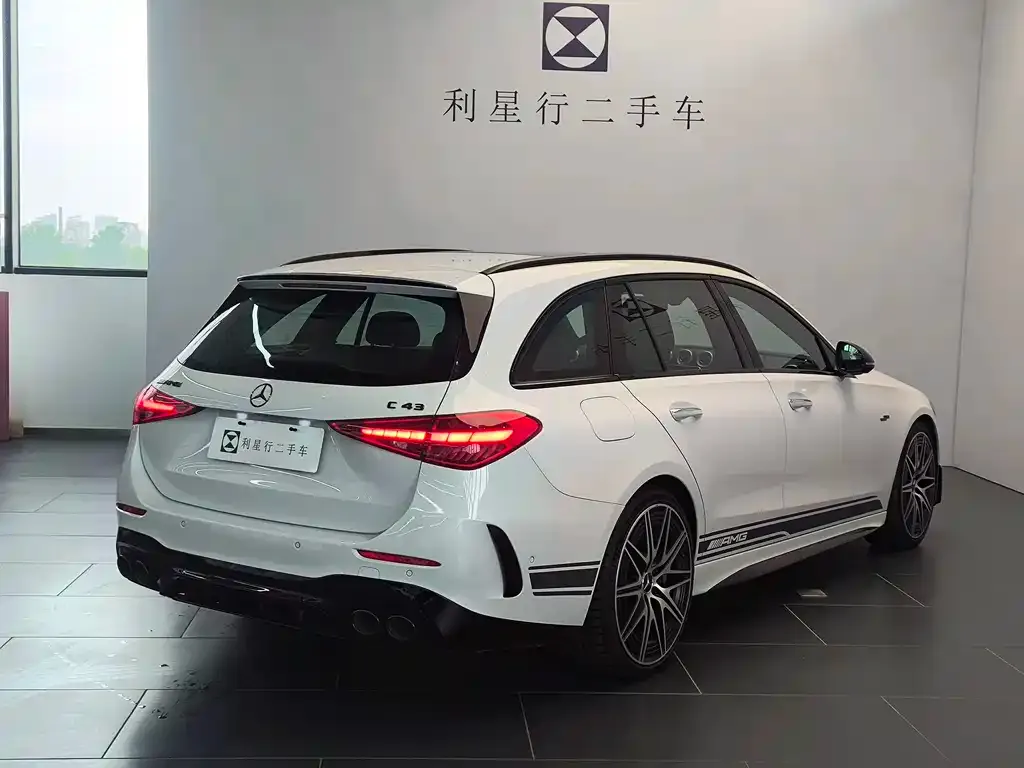 Mercedes-Benz C-Class AMG — фото 6