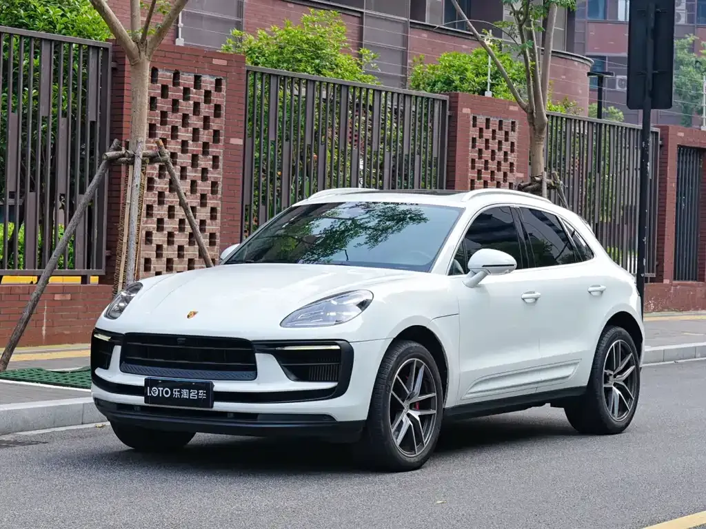 Porsche Macan — фото 1