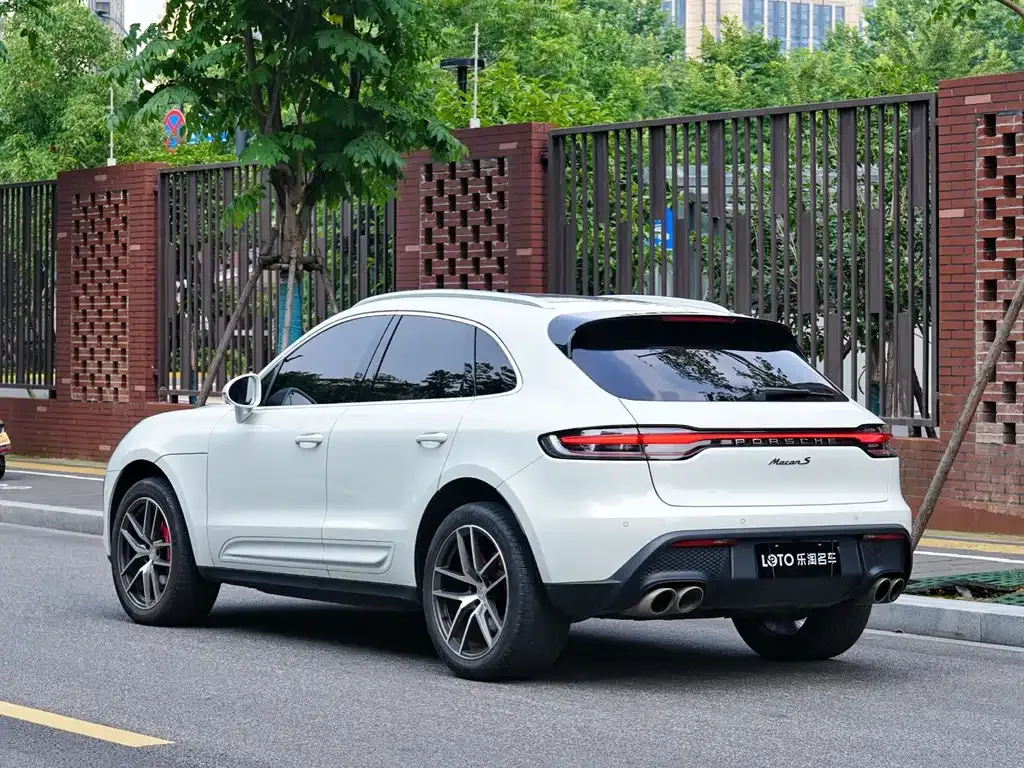 Porsche Macan — фото 9