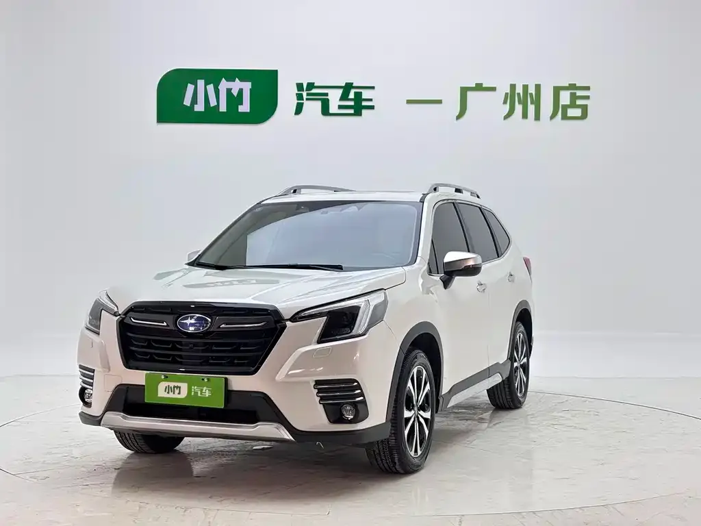 Subaru Forester — фото 1