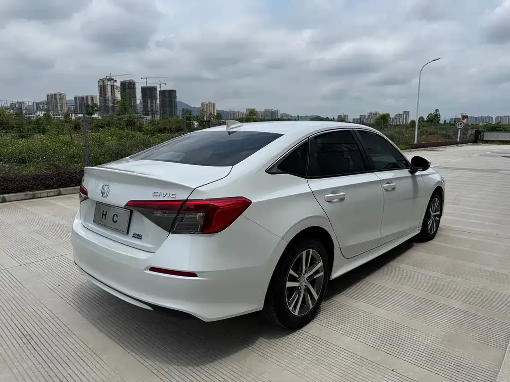 Honda Civic — фото 4